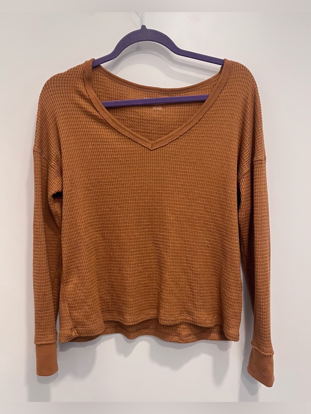American Eagle AE Long Sleeve Waffle Knit Top V-Neck Rust Orange Size Small Soft